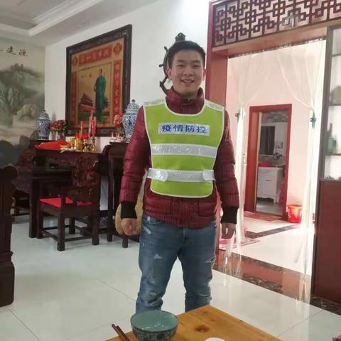 用心守护家园    90后社区志愿者