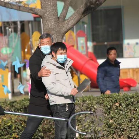 营幼大三班《坏蛋来了我不怕》