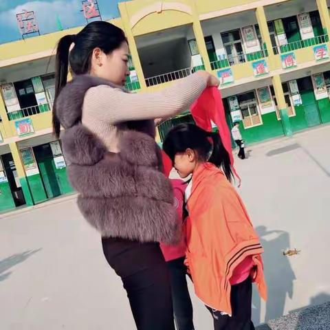 天亿青少年艺术培训中心《爱心支教~传递梦想》第12周