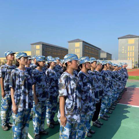 【军训之旅】规范中有温情 温情中有快乐
