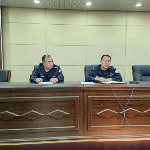 苏尼特右旗公安交警大队迅速传达上级会议精神安排部署“五一”假期交通安保工作