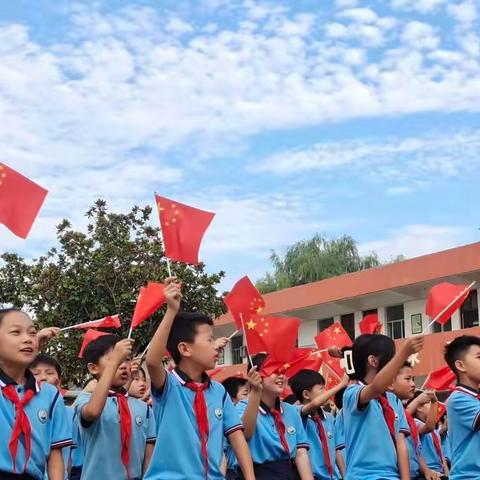 童声颂祖国，童心向未来——李简小学“喜迎二十大，童心颂祖国”诗歌朗诵活动掠影