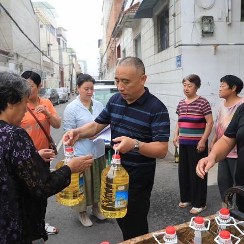 中秋送温暖     关爱暖民心