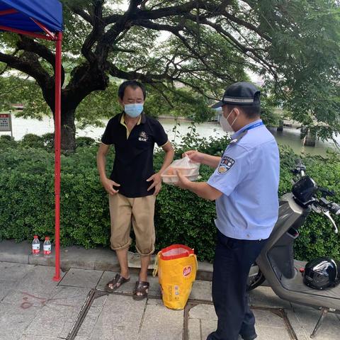 河东派出所对疫情高风险区开展流浪人员排查暨送温暖