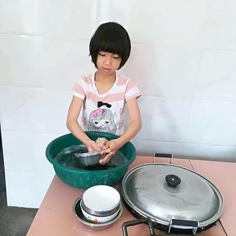 “感恩，是一种生活态度”～信宜市安莪中心小学三2班