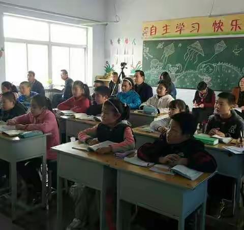 西黄石小学开展公开课教学活动