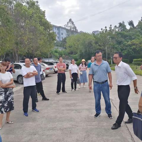 实地调研   共建文明卫生城市——县爱国卫生工作调研组调研红河县第一中学爱国卫生开展情况