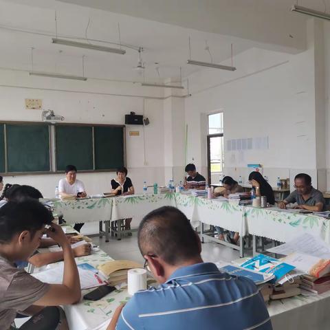 一起美好     一起成长 ——2021年红河县第二期教育教学能力提升主题活动在红河县第一中学举行