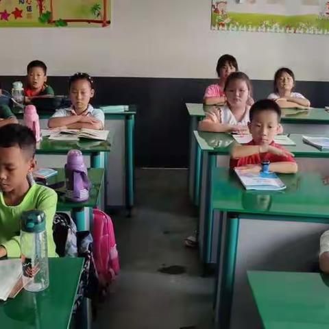 学思之余，素质结合——华风小学三（2）班课后服务