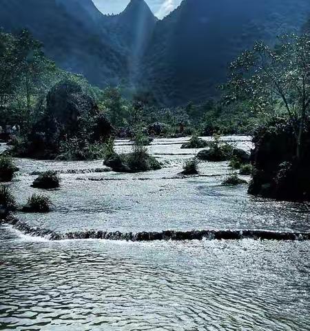 我到贵州去看水