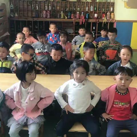 长虹幼儿园朵朵一班第九周活动