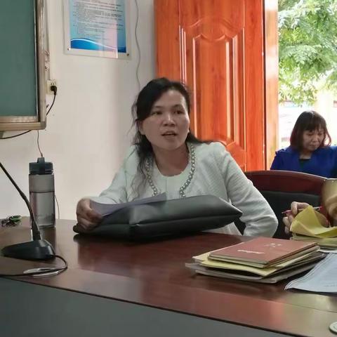 在教学中反思，在反思中提升---临高中学英语组教学反思交流会
