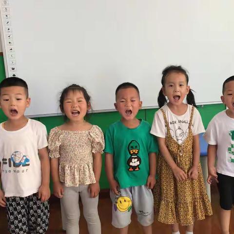 “奇奇怪怪、可可爱爱”小一班