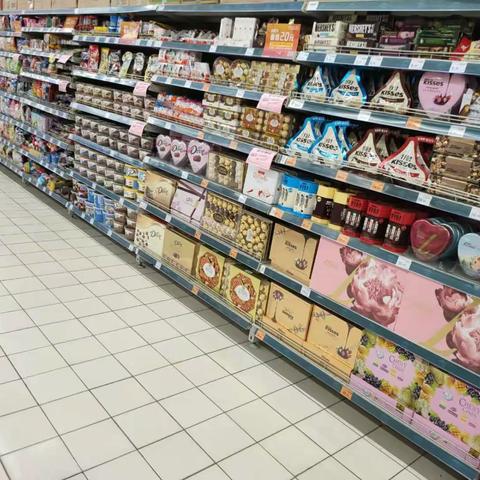 横店店休闲食品陈列