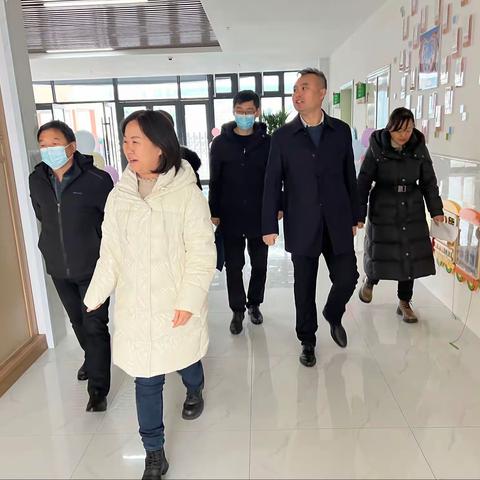 督导助前行，安全迎开学——教育局领导莅临逸景幼儿园督导检查