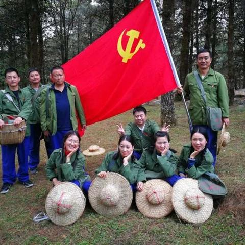 学习善洲精神，坚定理想信念。              认认真真做事，踏踏实实做人。  宜良县学校后备干部培训班第三小组