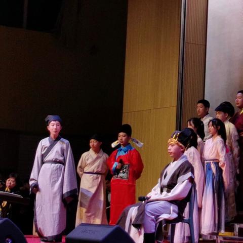 通宝育杰192班古诗词                                  《送东阳马生序》汇报表演
