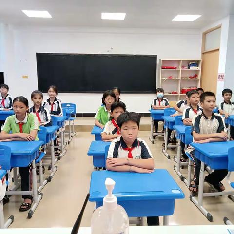 立岭小学五年级1班（2018级）学生电子相册