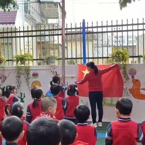 中二班（第十六周）日常活动分享——龙岗而芝幼儿园