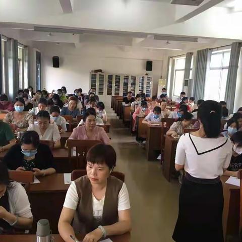 精研导学案 构建优质课堂———2022年4月份保亭县小学英语导学案撰写与作业设计专题培训活动