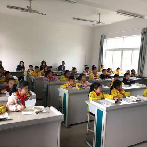 芜湖县“国培计划”送教下乡小学语文优质课比赛（陶辛片区活动简报）