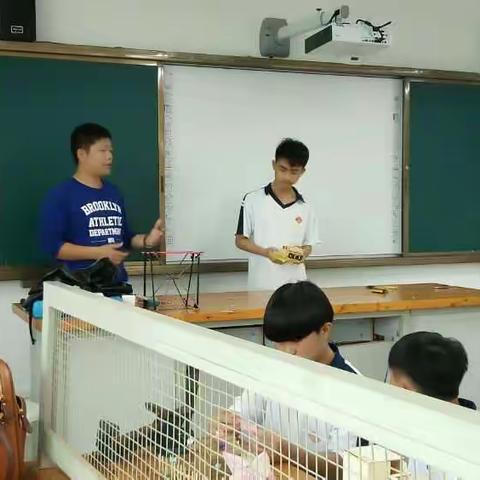 定安中学高二通用技术手工作品比赛