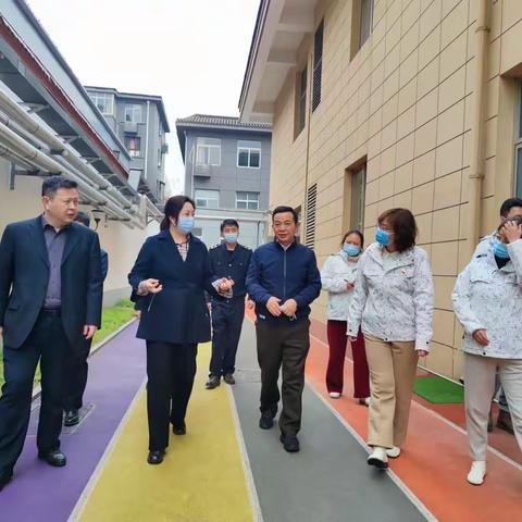 新城区委副书记陈红利督导包保单位食品安全工作“两个责任”落实情况