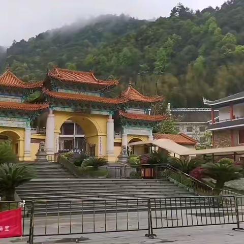 谷雨，我们和贵州有个约会（2）武陵之巅梵净山