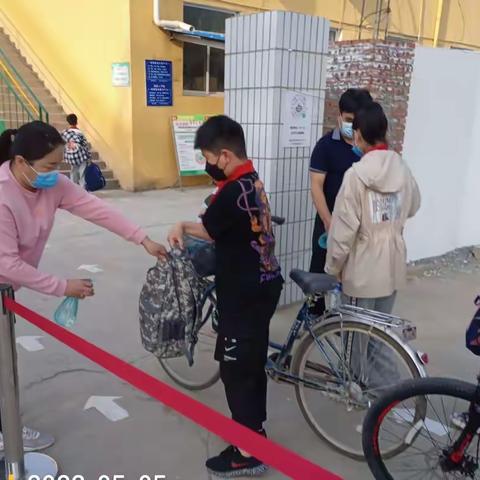 霞港小学复学复课井然有序