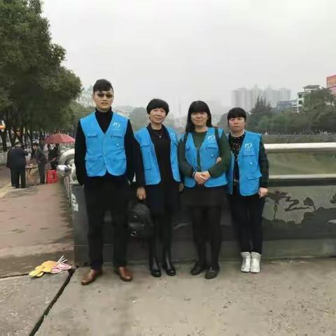 践行“两学一做”学习教育，公积金中心人积极投身文明创建活动