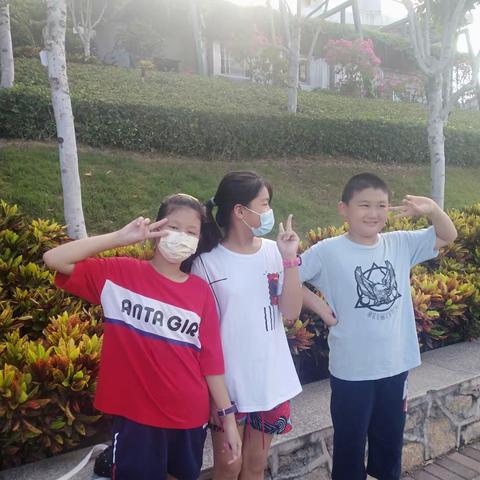 火炬学校2018级1班团结队-疫情后的第一跑