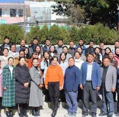 聚焦提质增效 优化课堂教学——隆阳区第七小学与瓦马乡中心学校开展教学研讨暨党建交流活动