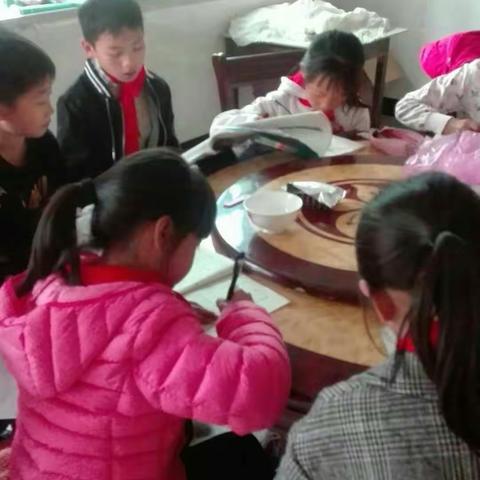 朝阳小学“校外互助小组”