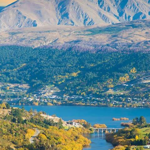 康成小学二年级七班家长课堂开课啦！今天下午我们有幸邀请了两位家长来我班做客。