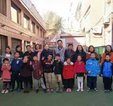 新生世纪培训学校读书月活动-二年级一班