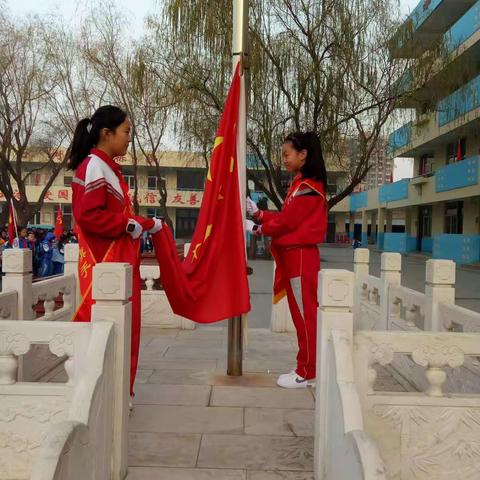 回民区实验小学《让读书成为一种习惯》主题升旗仪式