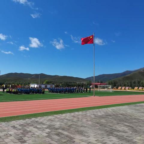 观摩学习共成长 交流研讨促提升——记白音诺尔铅锌矿小学低段语文培训活动