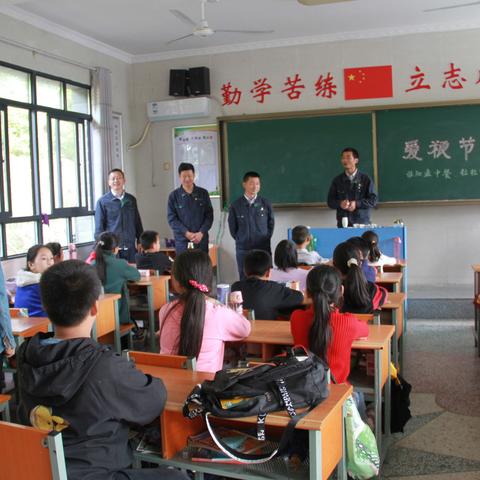 中储棉岳阳有限公司：以三个“走进” 推进“学习党史”思学行