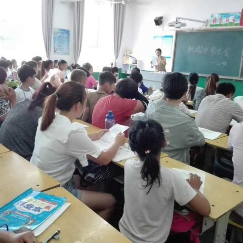 “防患于未然，共育安全”——常庄小学防溺水专题家长会