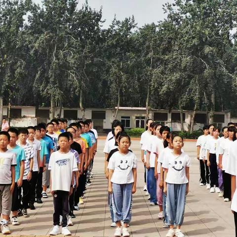 不负骄阳，青春无悔———朝阳学校七年级军训小记