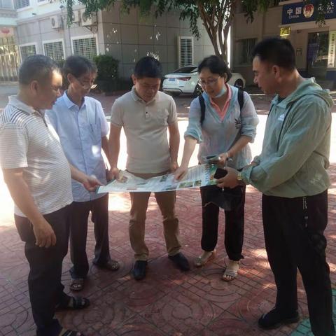 县农技中心技术人员到七叉镇开展农作物抗旱防暑及病虫害防控和红火蚁识别与防控技术指导工作