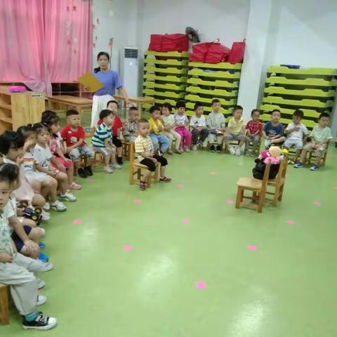 开心的幼儿园第一天