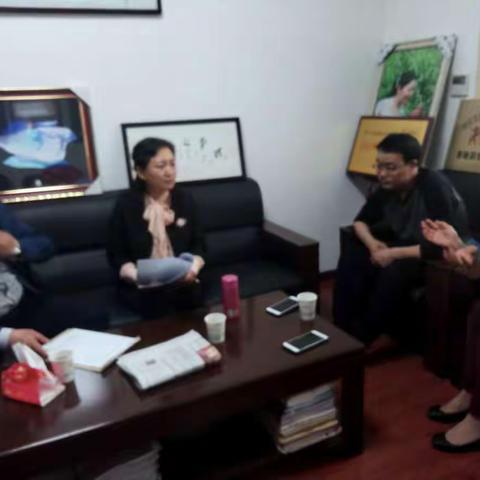 西一路街道学习组政协委员到易俗社调研新城区文化产业创新情况