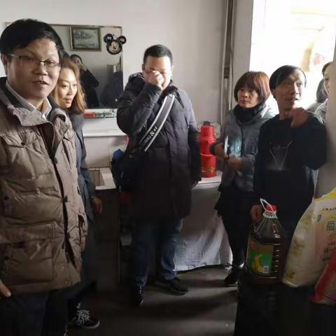 政协西一路街道学习组开展岁末送温暖活动