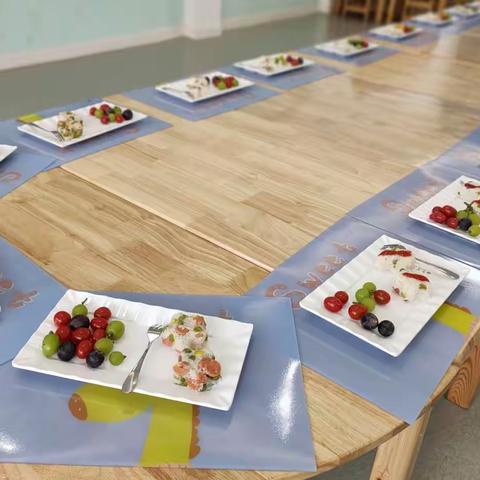 伊俐特幼儿园小(4)班一周回顾(第12期)