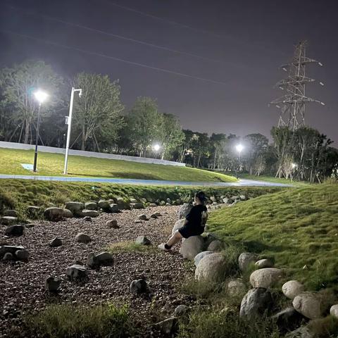 走老路到不了新地方   莫回忆……