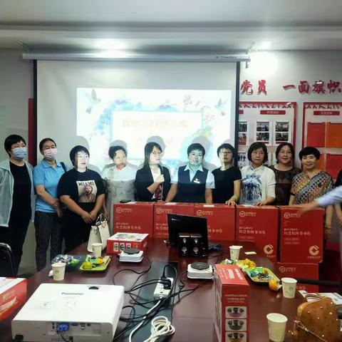 经纬支行教师节拜访合作院校，举办教师沙龙回馈活动