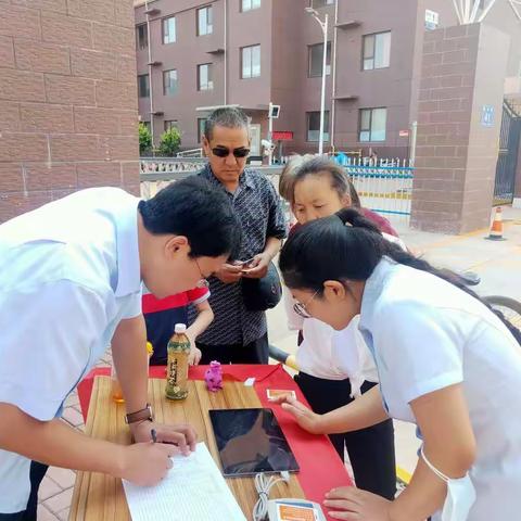 经纬支行党员带头，全面贯彻落实"3+2"攻坚战