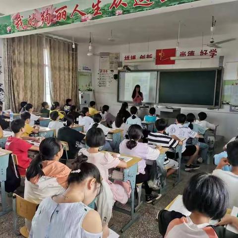 大南湖中学2021年下学期新进教师汇报课活动