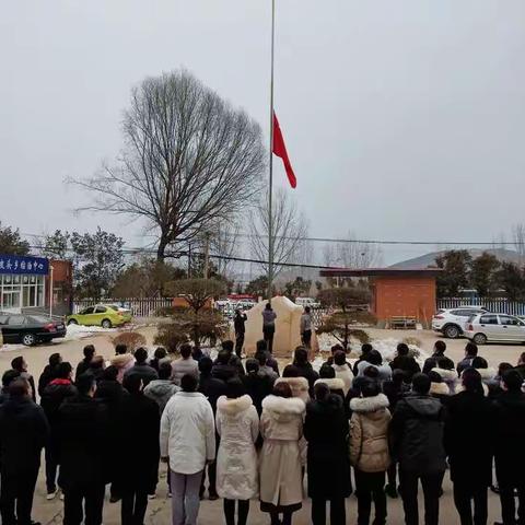 新年新气象:坡头乡举行节后升旗仪式